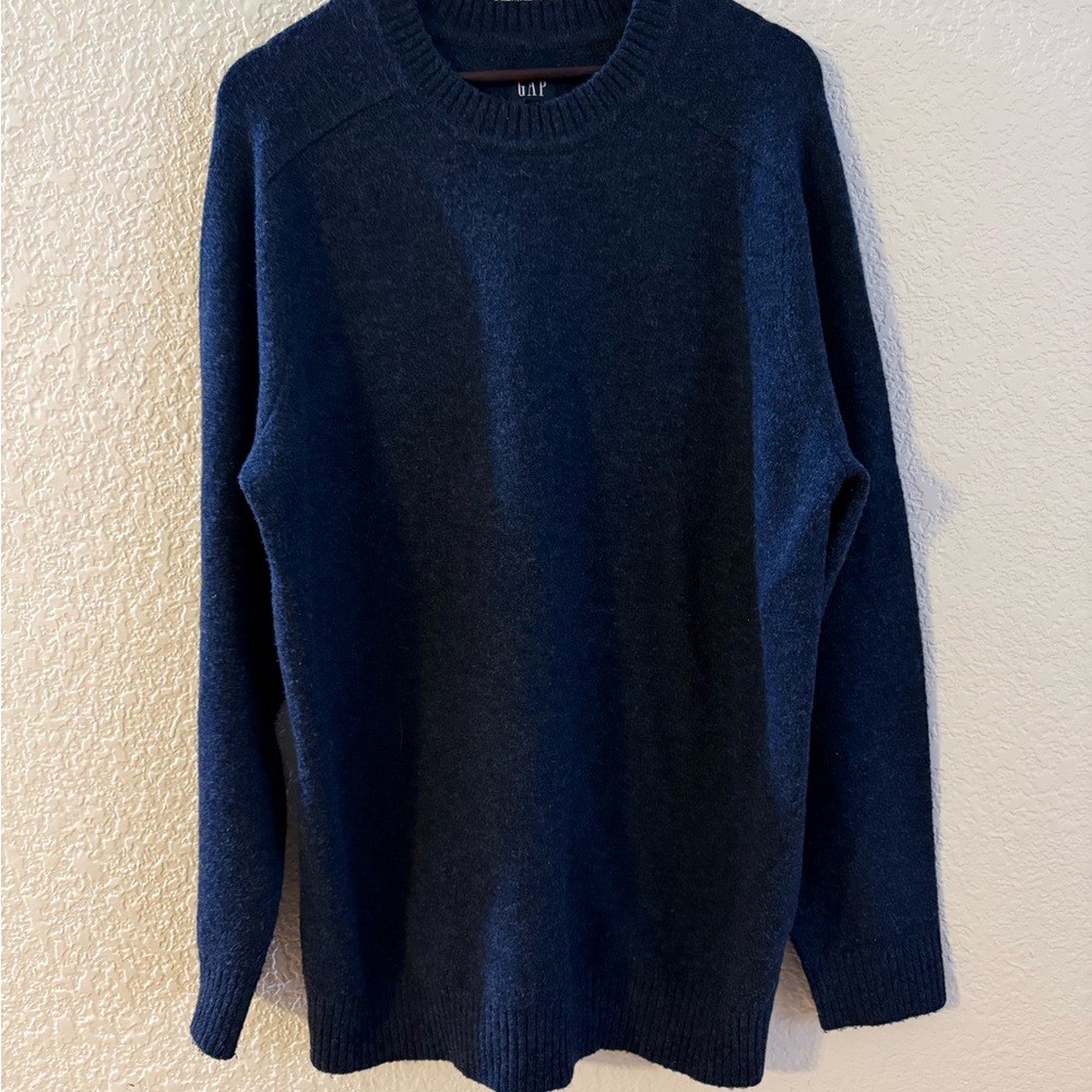 GAP Men's Navy Blue Crewneck‎ Sweater